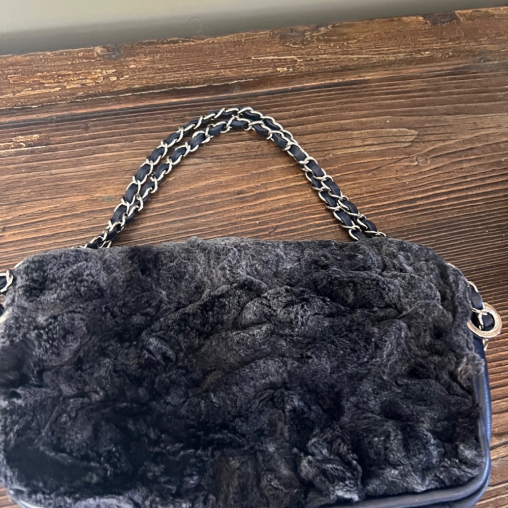 Authentic Chanel - Lapin Rabbit Fur and Leather Classic Single Flap Handbag - Picture 5 of 16